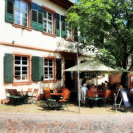 Historischer Adelshof Am Marktplatz, Atelier 70 M² Вайнхайм Екстериор снимка
