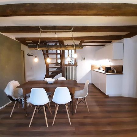 Historischer Adelshof Am Marktplatz, Atelier 70 M² Вайнхайм Екстериор снимка