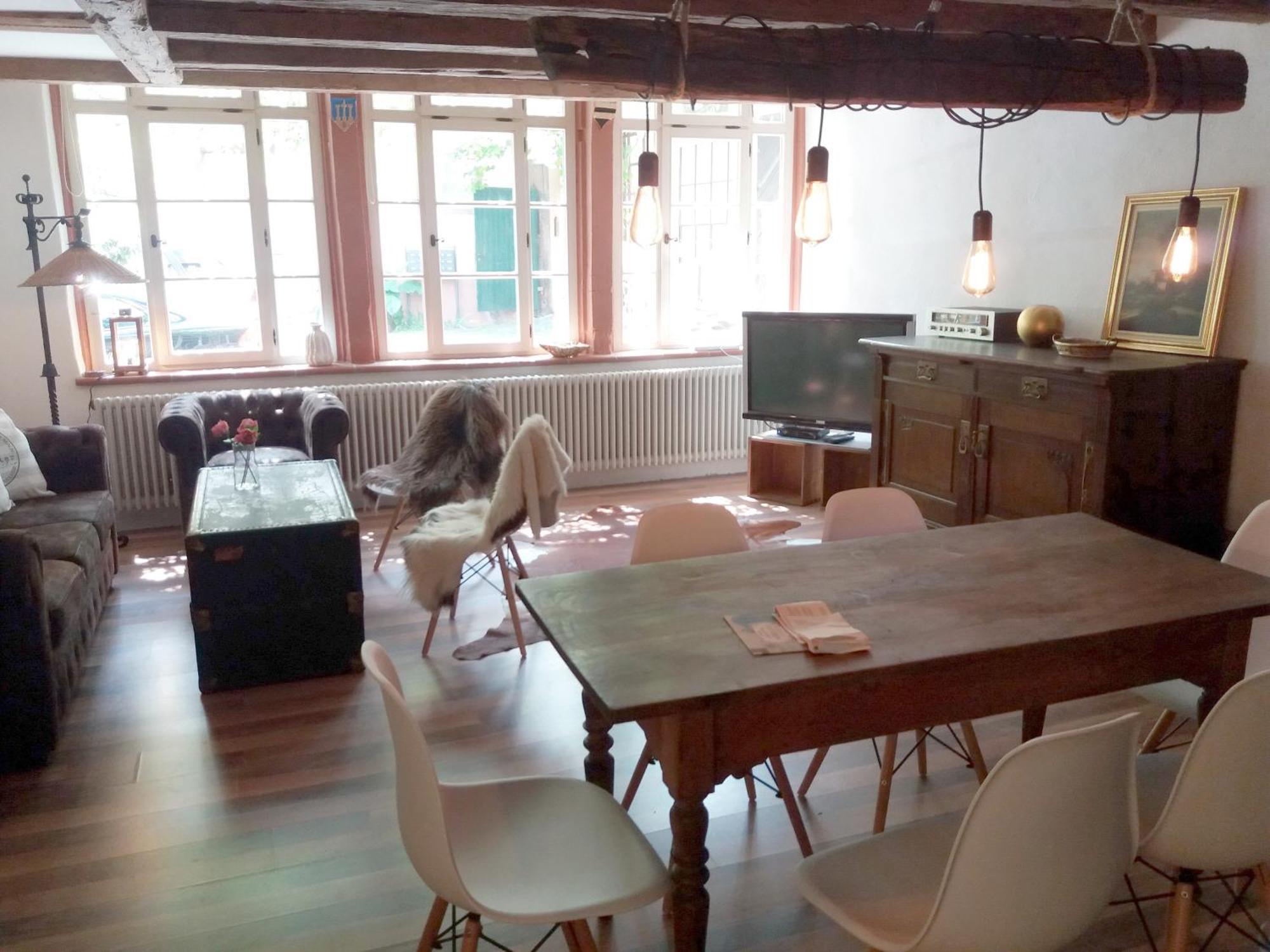 Historischer Adelshof Am Marktplatz, Atelier 70 M² Вайнхайм Екстериор снимка